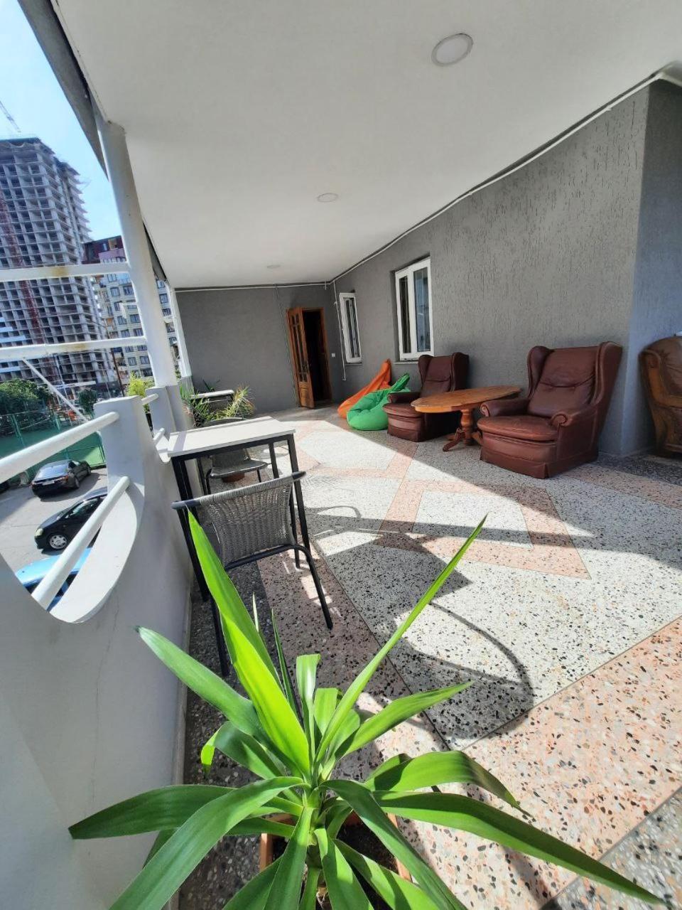 Palm Hostel Batum Dış mekan fotoğraf